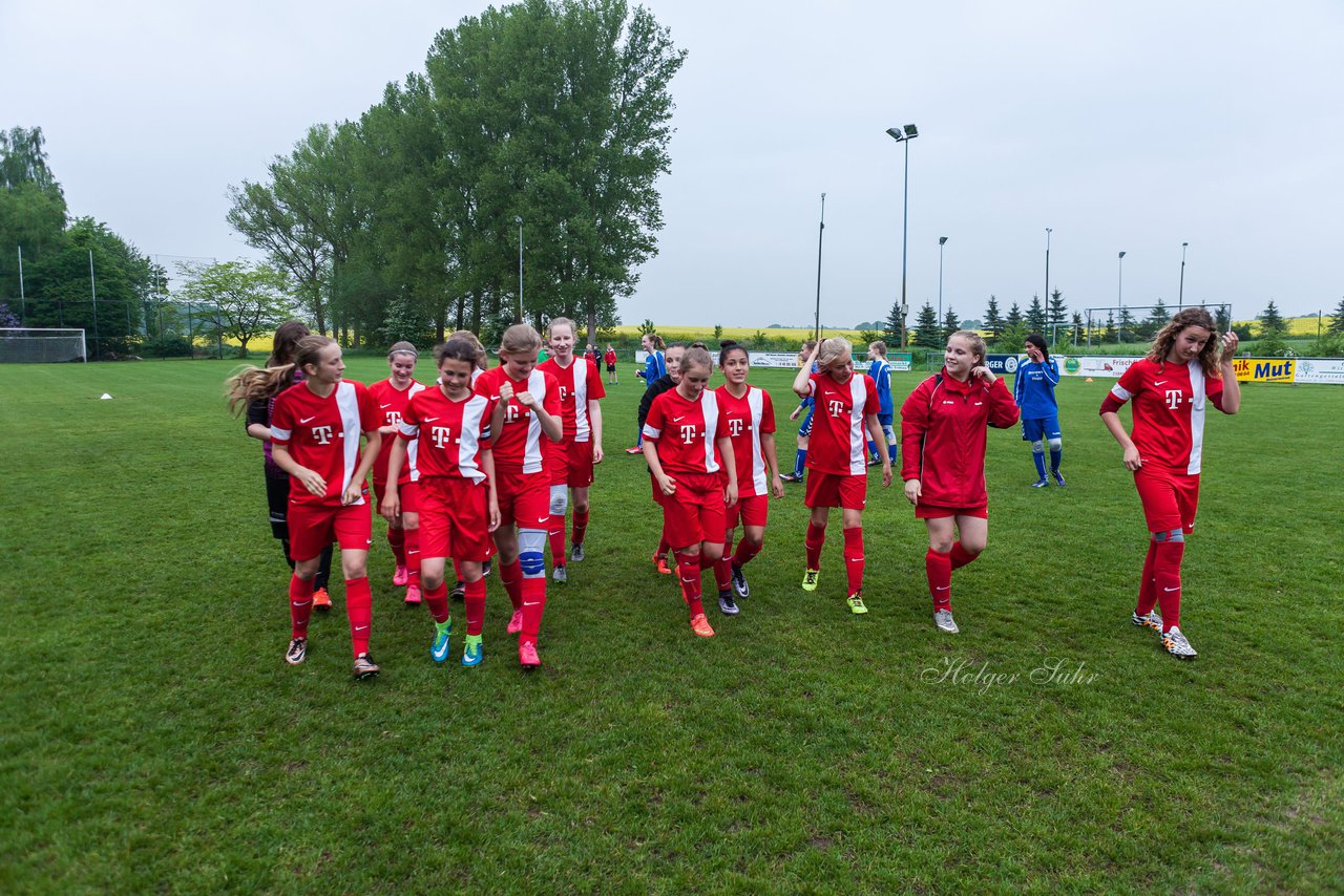 Bild 371 - wCJ SV Steinhorst/Labenz - VfL Oldesloe : Ergebnis: 18:0